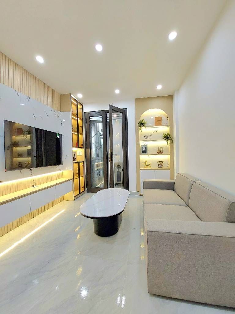 Bán nhà Quỳnh Lôi - diện tích 70m2 3 tầng - Tập thể VIP - giá 3,6 tỷ