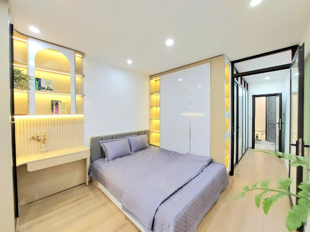 Bán nhà Quỳnh Lôi - diện tích 70m2 3 tầng - Tập thể VIP - giá 3,6 tỷ