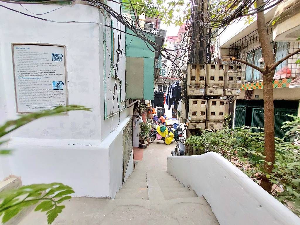 Bán nhà Quỳnh Lôi - diện tích 70m2 3 tầng - Tập thể VIP - giá 3,6 tỷ