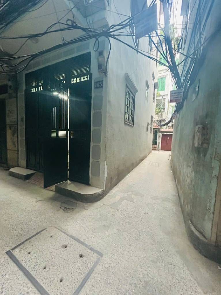 Bán nhà Chợ Khâm Thiên - diện tích 35,5m2 4 tầng - Lô góc, 3 mặt thoáng - giá 12,3 tỷ