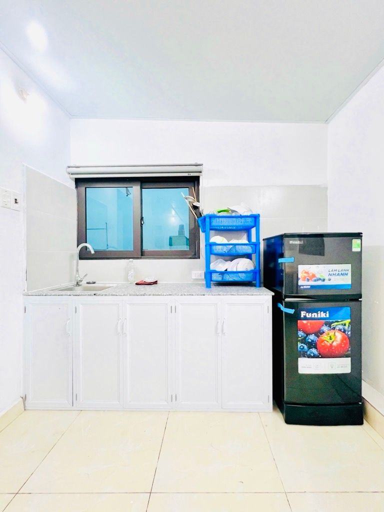 Bán nhà Nguyễn Khoái - diện tích 67.1m2 6 tầng - Lô góc - giá 10,5 tỷ