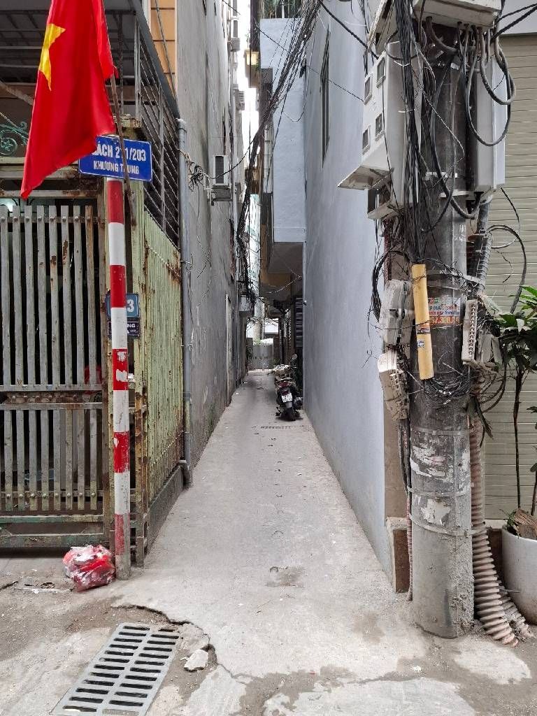 Bán nhà Khương Trung - diện tích 36.5m2 4 tầng - Ô chờ thang máy - giá 10,3 tỷ