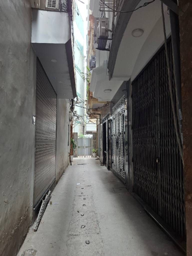 Bán nhà Khương Trung - diện tích 36.5m2 4 tầng - Ô chờ thang máy - giá 10,3 tỷ