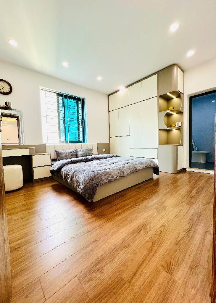 Bán nhà KĐT Pháp Vân - diện tích 91m2 9 tầng - Sổ đỏ chính chủ - giá 6,3 tỷ