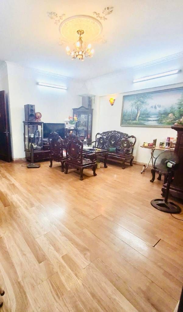 Bán nhà KĐT Pháp Vân - diện tích 91m2 9 tầng - Sổ đỏ chính chủ - giá 6,3 tỷ