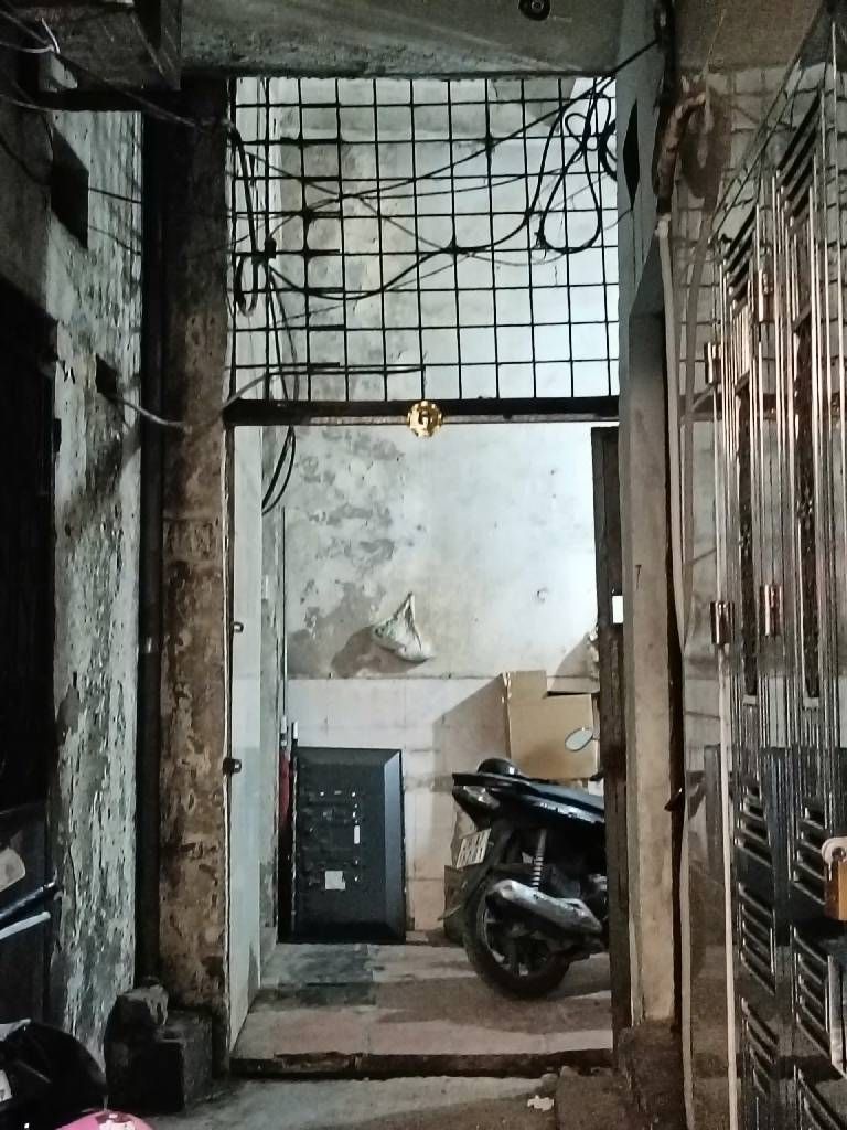 Bán nhà Bạch Mai - diện tích 30,2m2 4 tầng - Nhà xác định bán đất tặng nhà - giá 7,5 tỷ