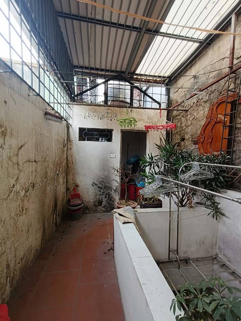 Bán nhà Bạch Mai - diện tích 30,2m2 4 tầng - Nhà xác định bán đất tặng nhà - giá 7,5 tỷ