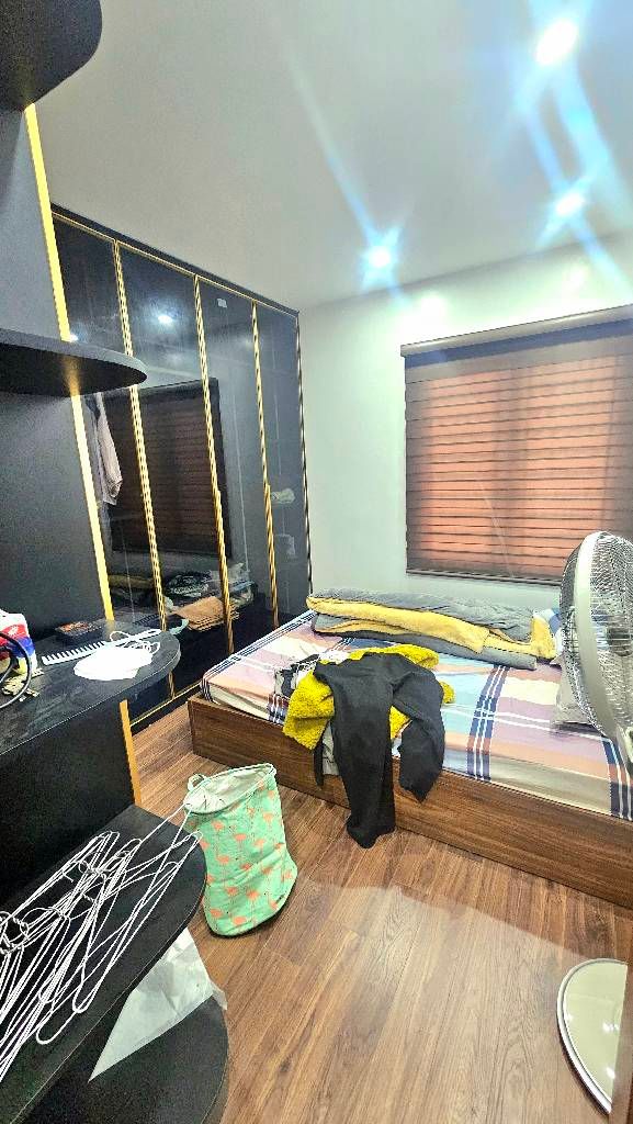 Bán nhà Nguyễn Chính - diện tích 48m2 5 tầng - Ô tô vào nhà - giá 17,8 tỷ