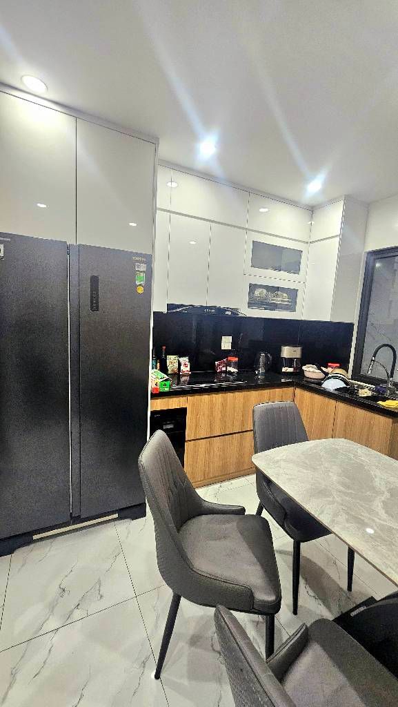 Bán nhà Nguyễn Chính - diện tích 48m2 5 tầng - Ô tô vào nhà - giá 17,8 tỷ