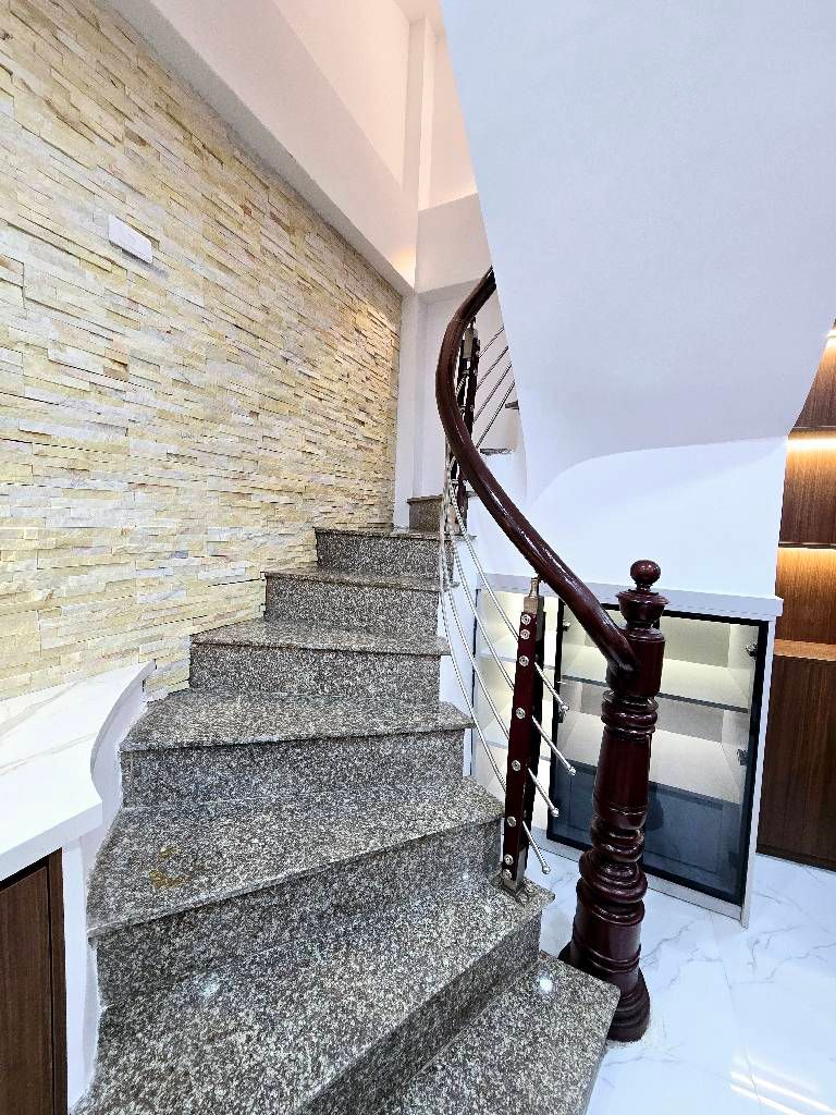 Bán nhà Kim Ngưu - diện tích 18,5m2 5 tầng - Nhà đẹp long lanh - giá 4,95 tỷ