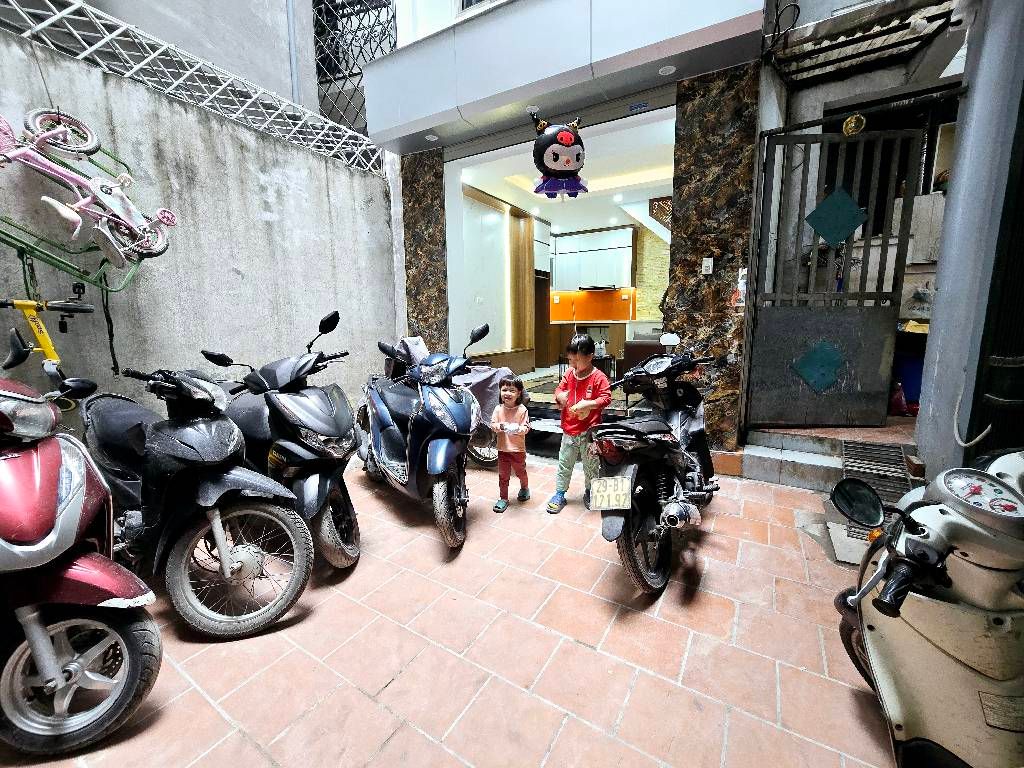 Bán nhà Kim Ngưu - diện tích 18,5m2 5 tầng - Nhà đẹp long lanh - giá 4,95 tỷ