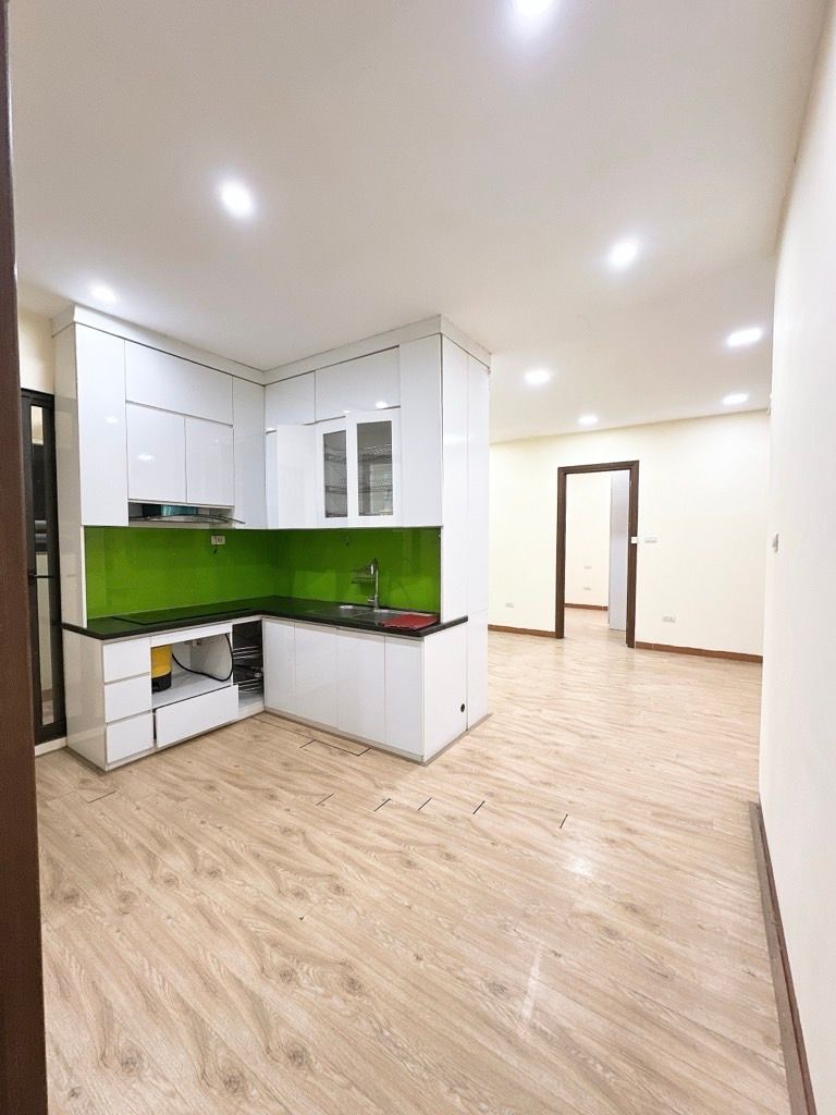 Bán nhà Hồng Hà - diện tích 77.2m2 1 tầng - Căn hộ đẹp lô góc - giá 5,86 tỷ