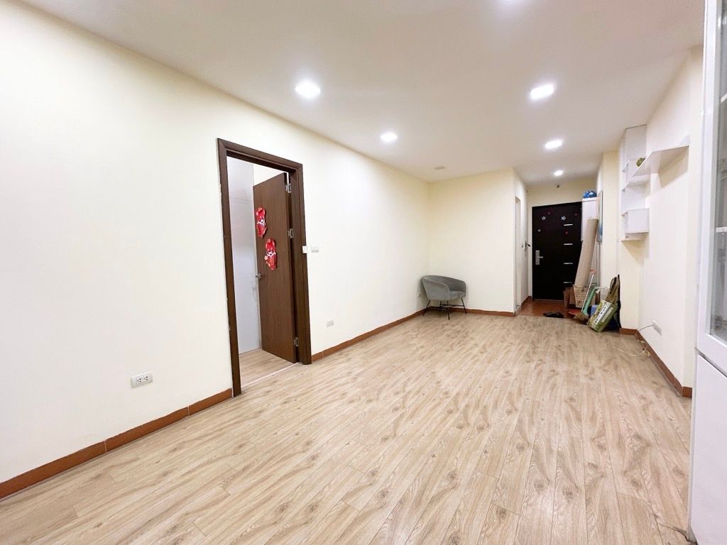 Bán nhà Hồng Hà - diện tích 77.2m2 1 tầng - Căn hộ đẹp lô góc - giá 5,86 tỷ