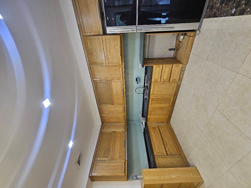 Bán nhà Huỳnh Thúc Kháng - diện tích 95m2 4 tầng - Căn hộ 3 phòng ngủ, ban công hướng Nam - giá 8,75 tỷ