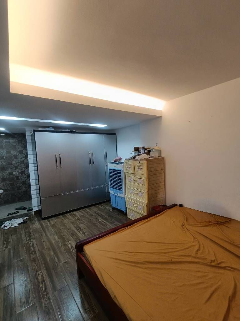 Bán nhà Giải phóng - diện tích 120m2 2 tầng - Mặt ngõ thông - giá 3,4 tỷ