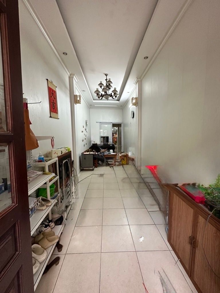 Bán nhà Lương Yên - diện tích 36m2 3 tầng - Nhà cũ 3 tầng thiết kế lệch tầng công năng 03 ngủ - giá 14,5 tỷ