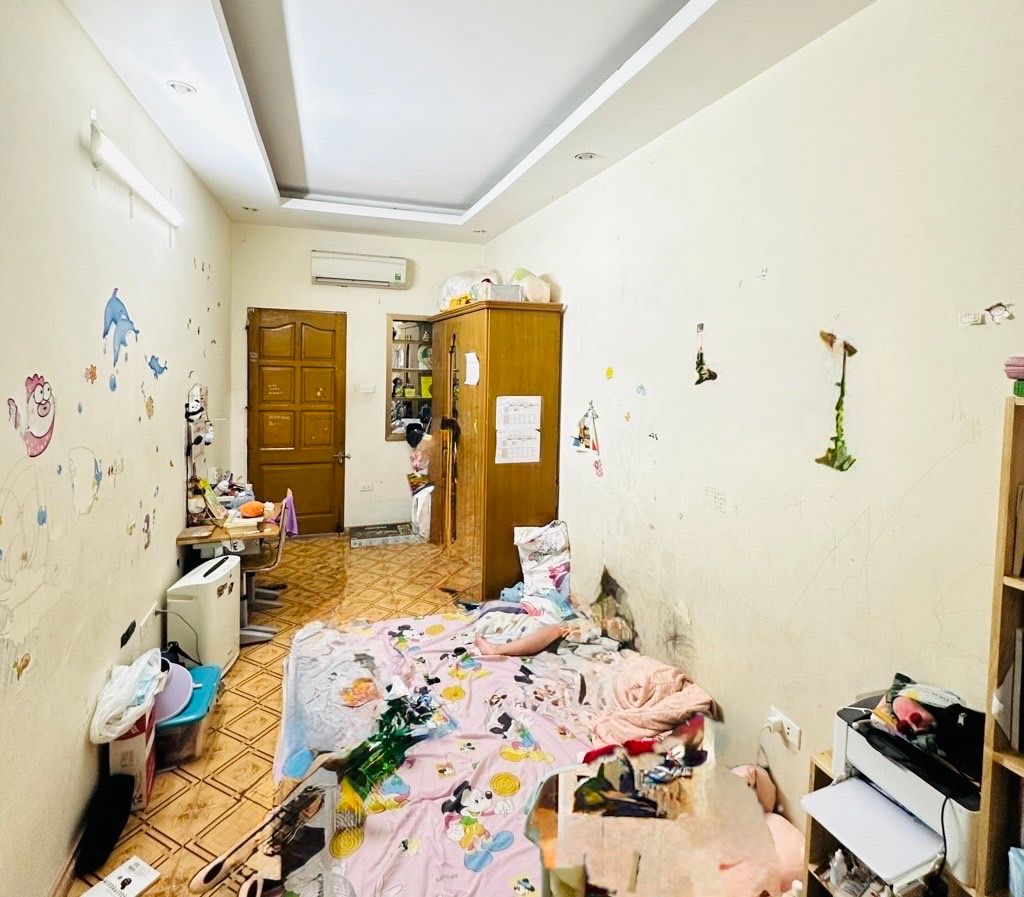 Bán nhà Lương Yên - diện tích 36m2 3 tầng - Nhà cũ 3 tầng thiết kế lệch tầng công năng 03 ngủ - giá 14,5 tỷ