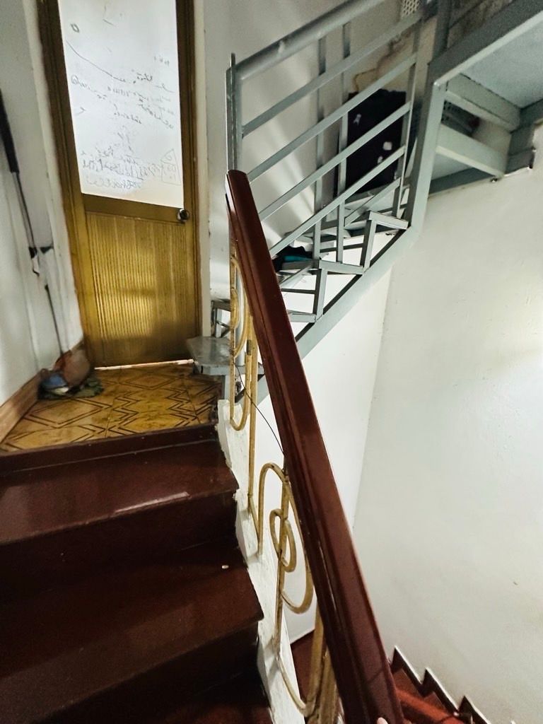 Bán nhà Lương Yên - diện tích 36m2 3 tầng - Nhà cũ 3 tầng thiết kế lệch tầng công năng 03 ngủ - giá 14,5 tỷ