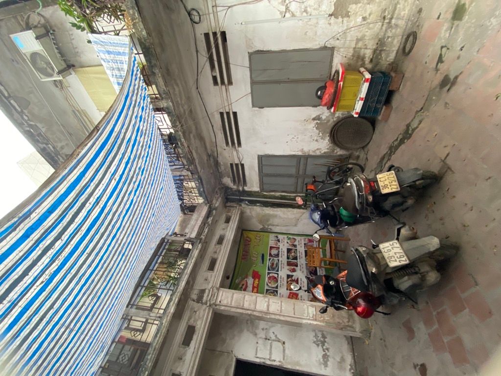 Bán nhà Cẩm Văn - diện tích 54,3m2 2 tầng - ô tô đỗ cửa - giá 14 tỷ