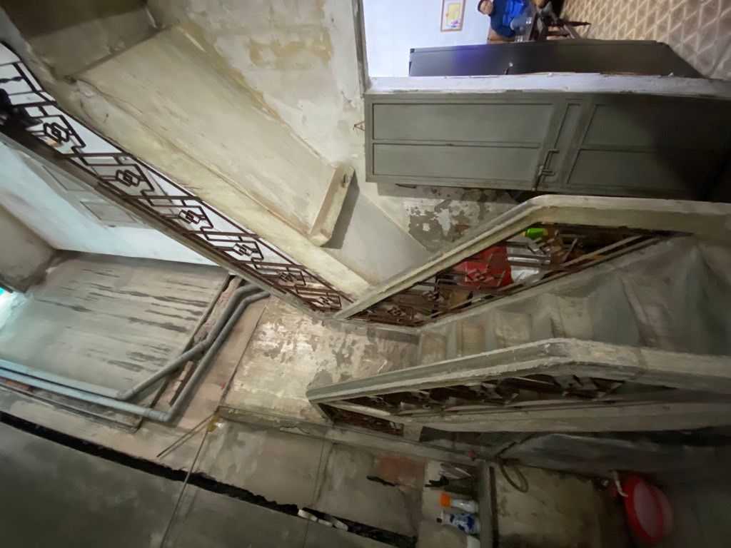 Bán nhà Cẩm Văn - diện tích 54,3m2 2 tầng - ô tô đỗ cửa - giá 14 tỷ