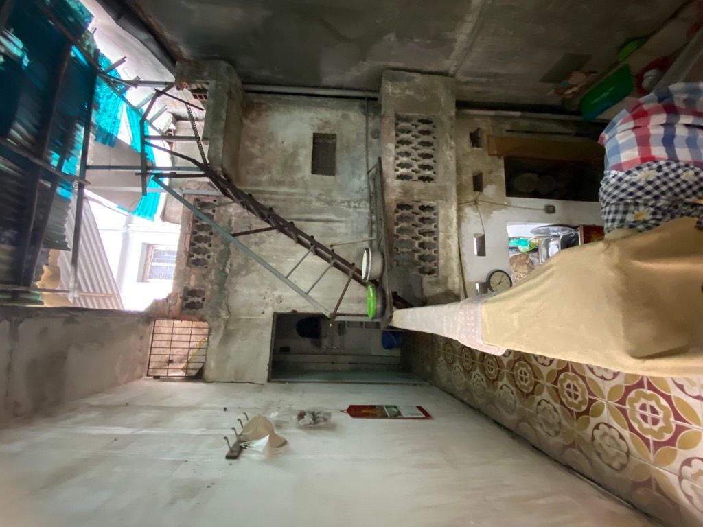 Bán nhà Cẩm Văn - diện tích 54,3m2 2 tầng - ô tô đỗ cửa - giá 14 tỷ