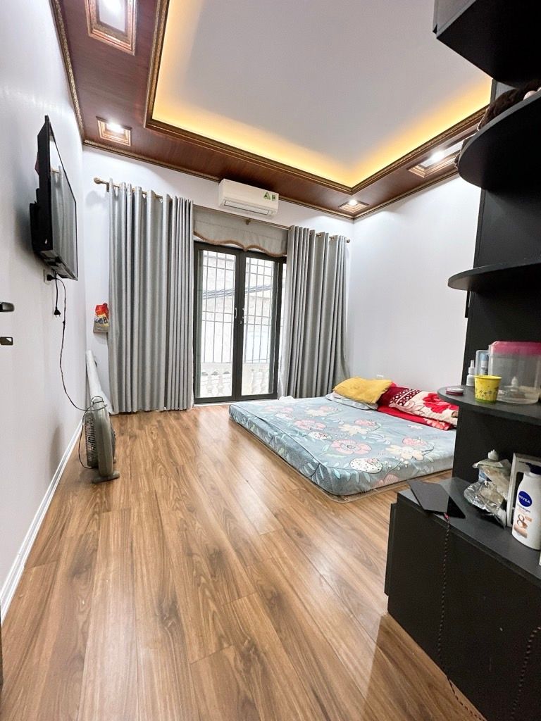 Bán nhà Tân Mai - diện tích 60m2 3 tầng - CỰC HIẾM - giá 13,5 tỷ