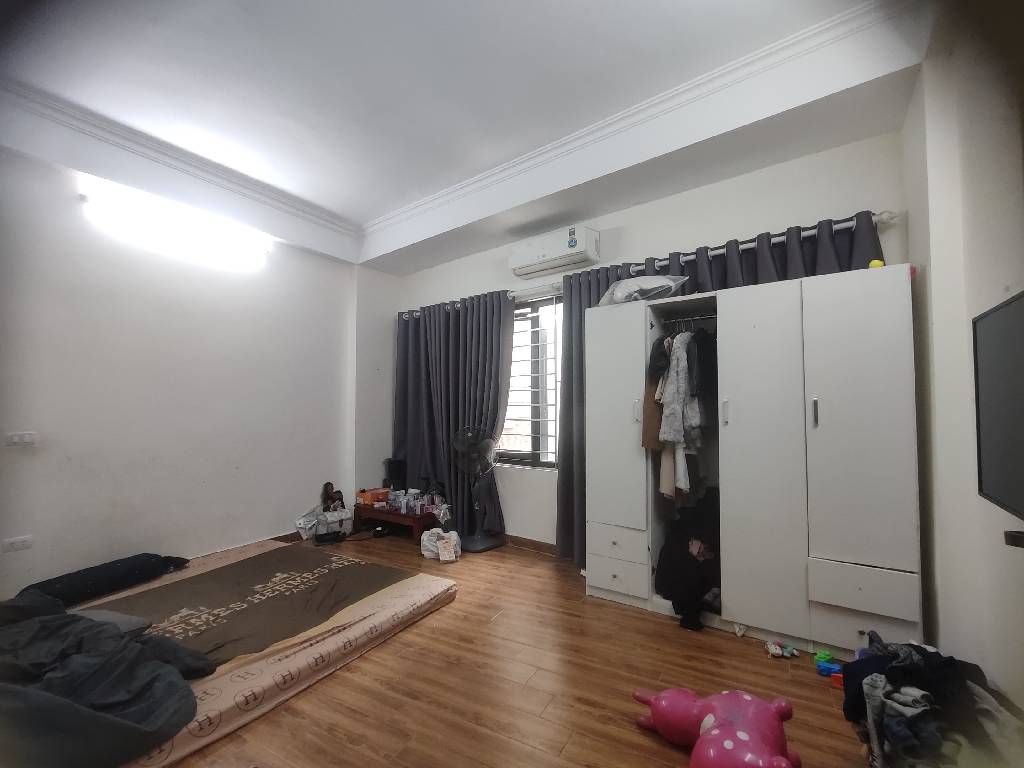 Bán nhà Thổ Quan - diện tích 32m2 5 tầng - Ngõ thông kinh doanh - giá 8,2 tỷ