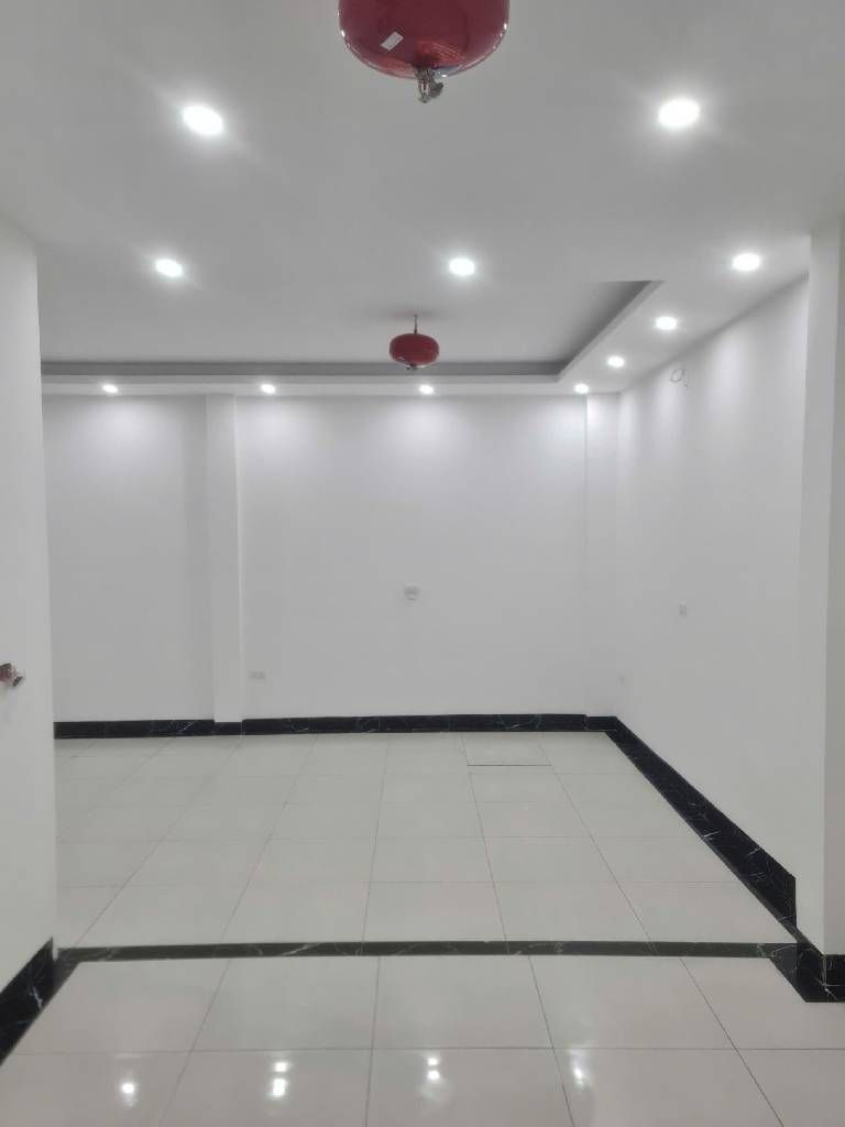 Bán nhà Bạch Mai - diện tích 70m2 6 tầng - Ngõ thông kinh doanh - giá 24,5 tỷ