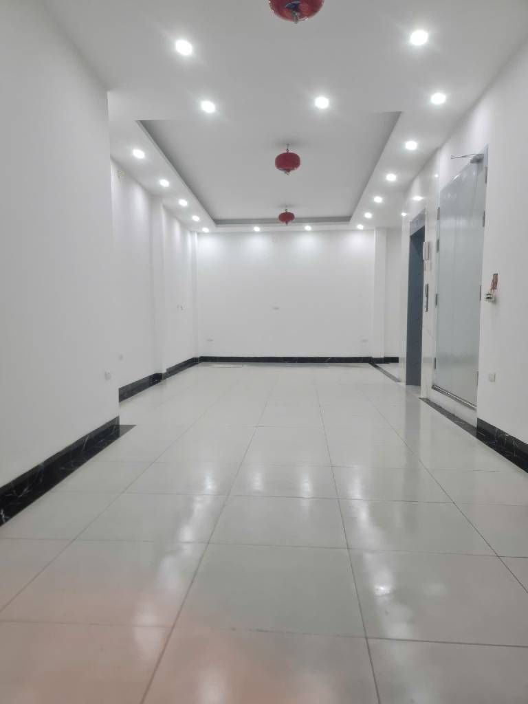 Bán nhà Bạch Mai - diện tích 70m2 6 tầng - Ngõ thông kinh doanh - giá 24,5 tỷ