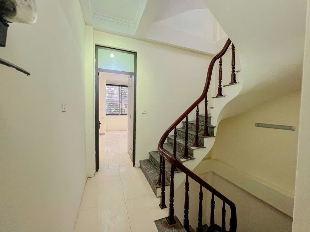 Bán nhà Trần Điền - diện tích 46,9m2 6 tầng - ô tô đỗ cửa - giá 18,7 tỷ