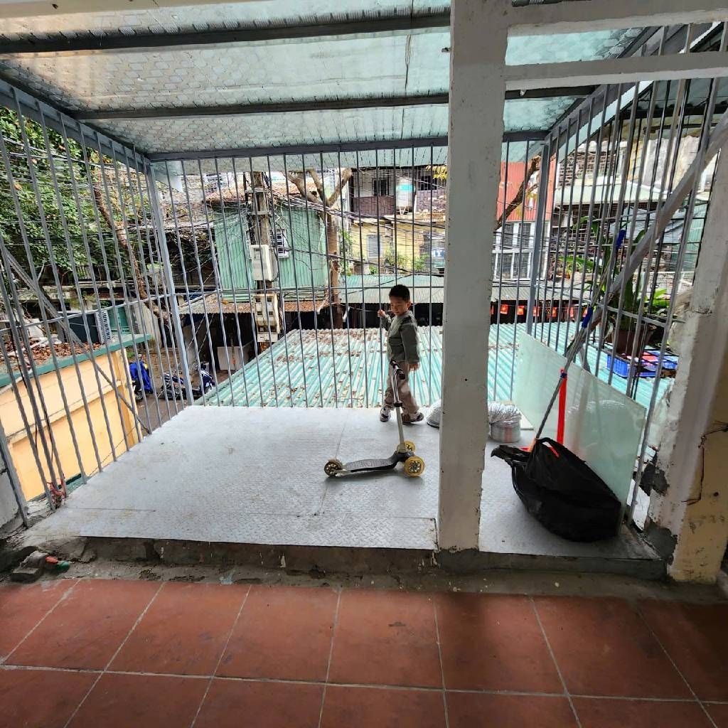 Bán nhà Tạ Quang Bửu - diện tích 70m2 1 tầng - ô tô đỗ chân cầu thang - giá 4,4 tỷ