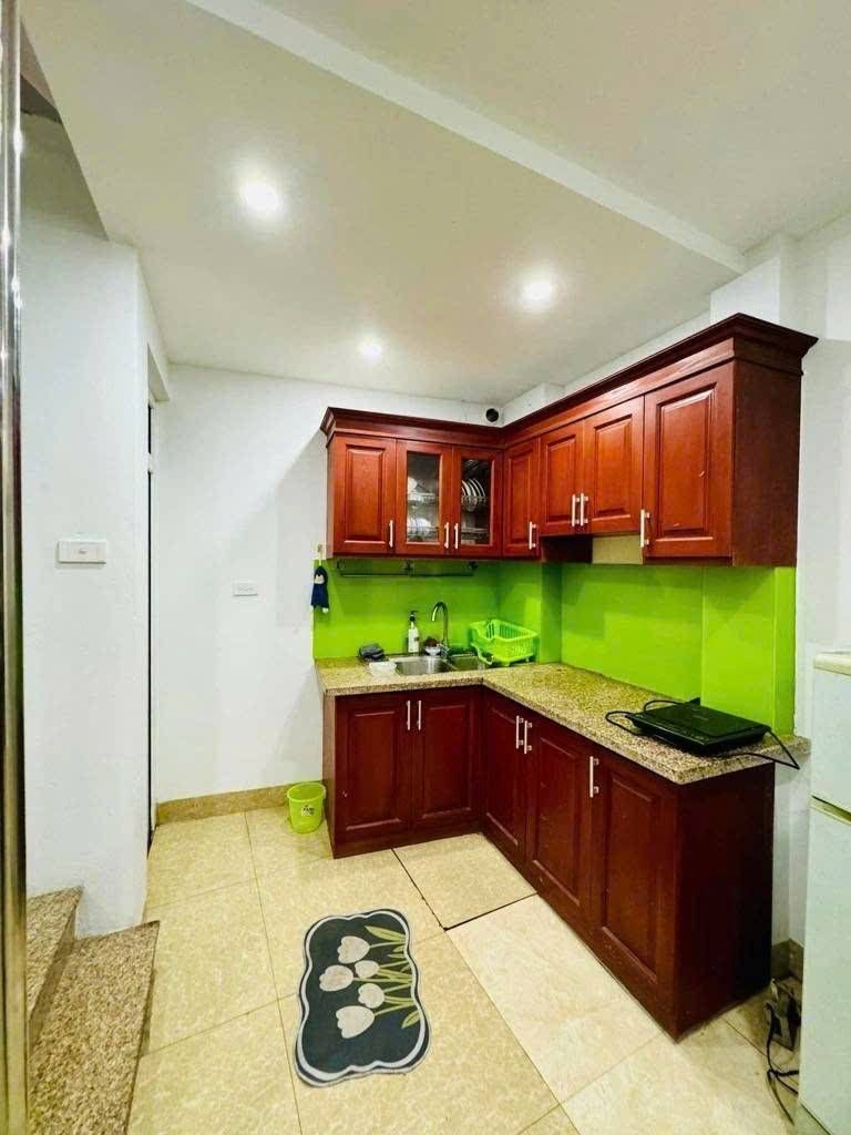 Bán nhà Trương Định - diện tích 28.5m2 5 tầng - Gần 3 trường đại học - giá 7,3 tỷ