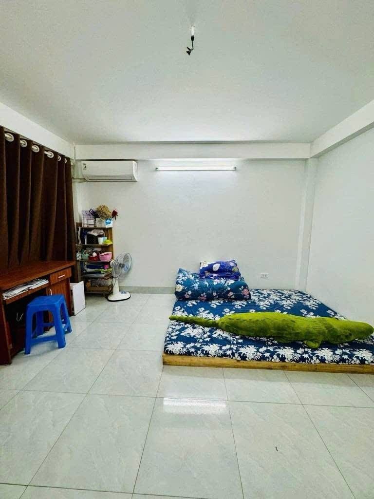 Bán nhà Trương Định - diện tích 28.5m2 5 tầng - Gần 3 trường đại học - giá 7,3 tỷ