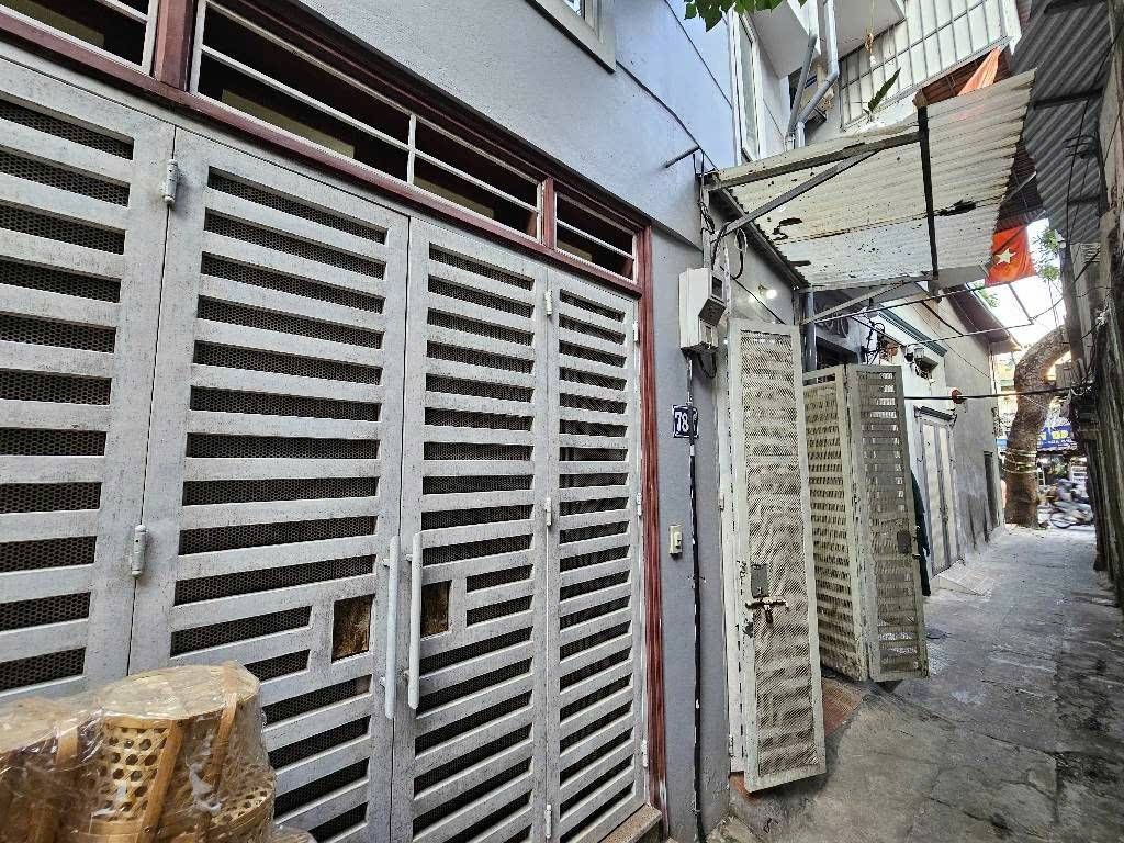 Bán nhà Trương Định - diện tích 28.5m2 5 tầng - Gần 3 trường đại học - giá 7,3 tỷ