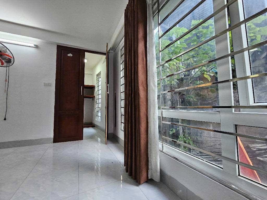 Bán nhà Trương Định - diện tích 28.5m2 5 tầng - Gần 3 trường đại học - giá 7,3 tỷ