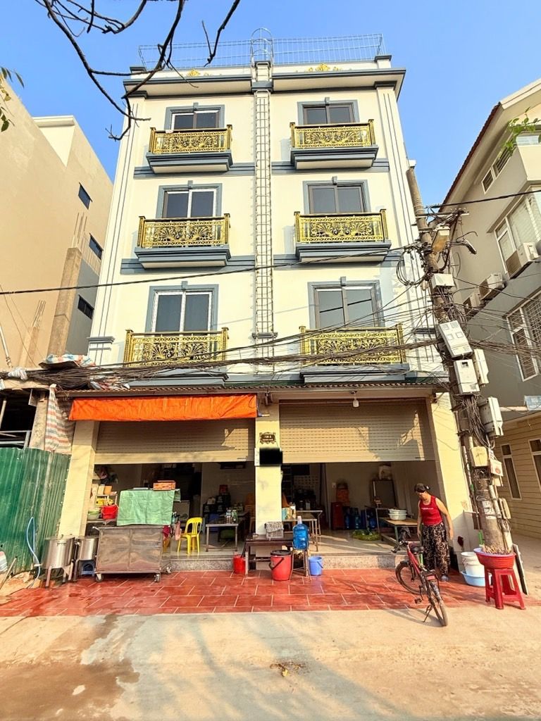 Bán nhà Nguyễn Khoái - diện tích 45m2 5 tầng - LÔ GÓC, Ô TÔ TRÁNH, KINH DOANH - giá 12 tỷ