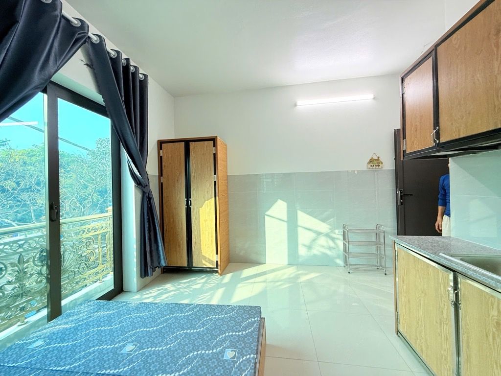 Bán nhà Nguyễn Khoái - diện tích 45m2 5 tầng - LÔ GÓC, Ô TÔ TRÁNH, KINH DOANH - giá 12 tỷ