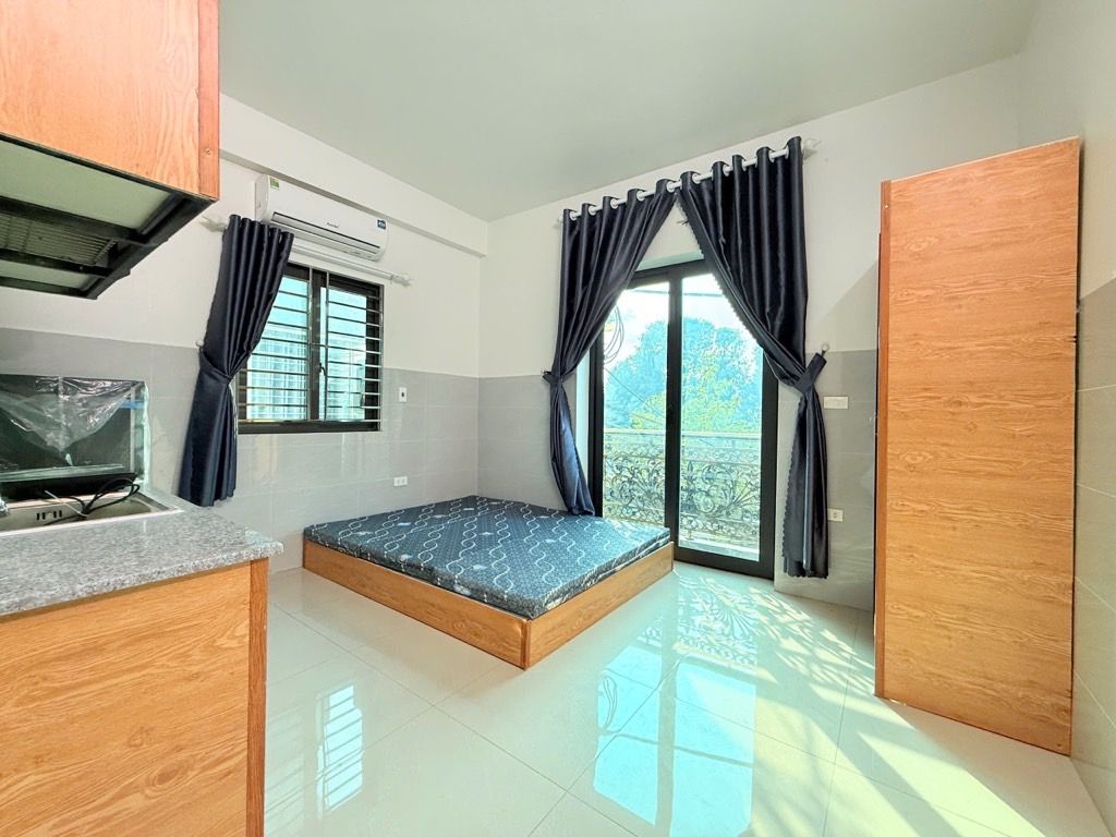 Bán nhà Nguyễn Khoái - diện tích 48.3m2 5 tầng - Ô TÔ TRÁNH, KINH DOANH - giá 12 tỷ