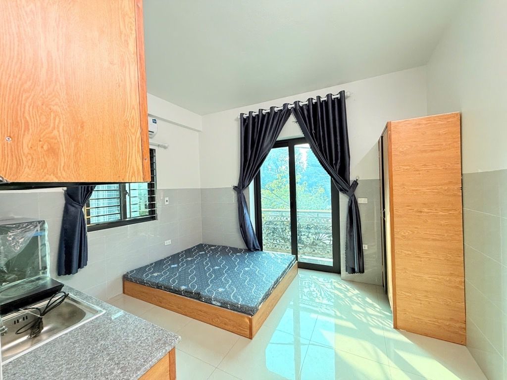 Bán nhà Nguyễn Khoái - diện tích 48.3m2 5 tầng - Ô TÔ TRÁNH, KINH DOANH - giá 12 tỷ