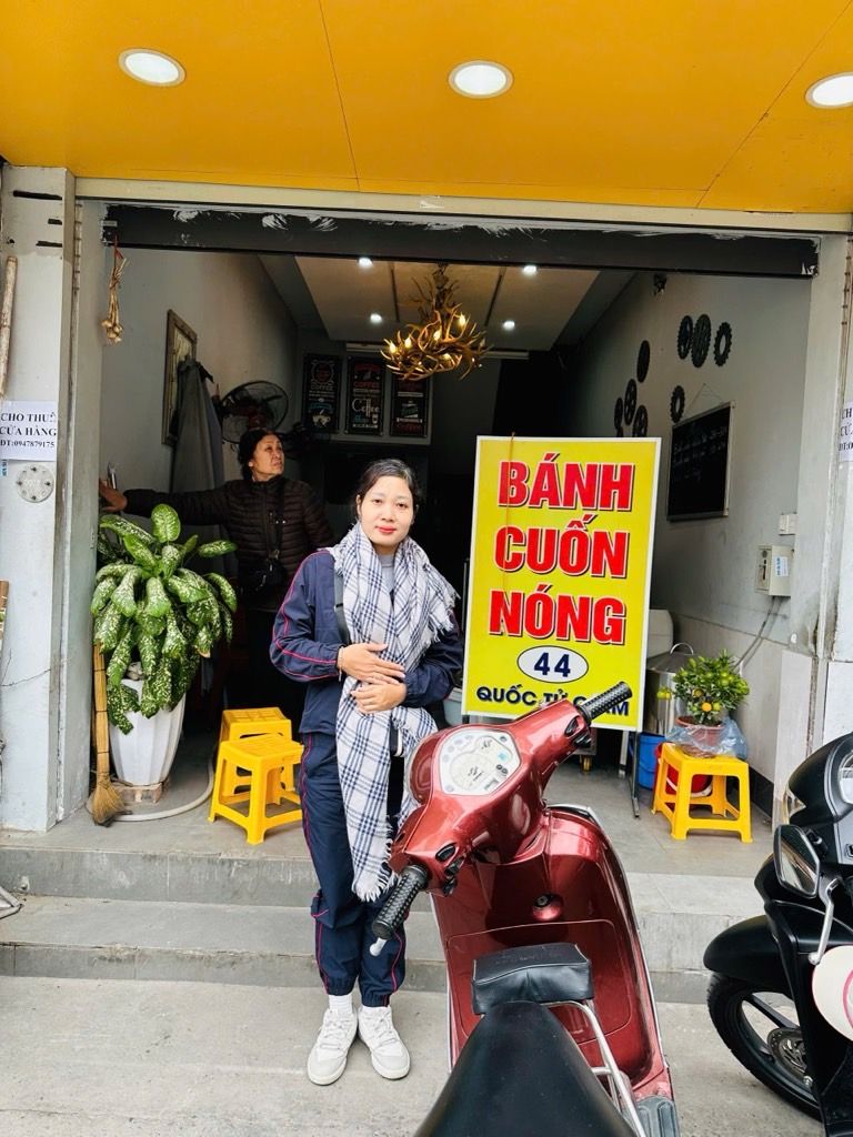 Bán nhà Quốc Tử Giám - diện tích 30m2 3 tầng - MẶT PHỐ VỈA HÈ ĐÁ BÓNG - giá 18 tỷ