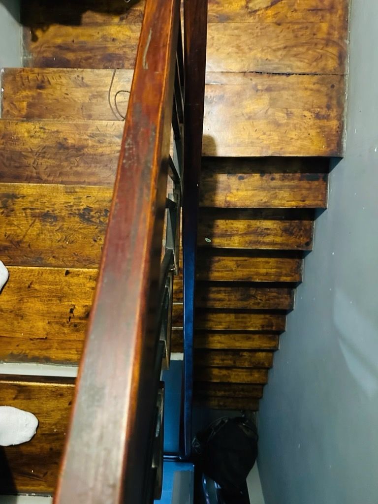 Bán nhà Quốc Tử Giám - diện tích 30m2 3 tầng - MẶT PHỐ VỈA HÈ ĐÁ BÓNG - giá 18 tỷ