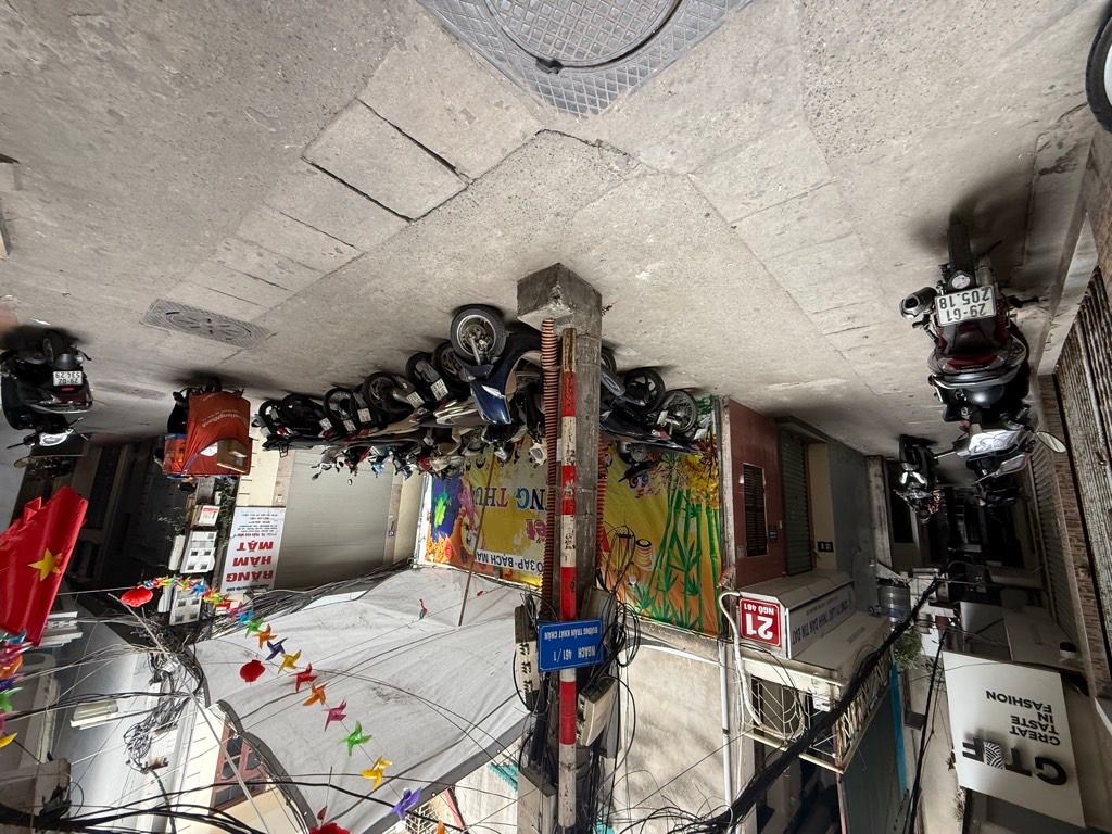 Bán nhà Trần Khát Chân - diện tích 15m2 4 tầng - Gần TTTM, chợ - giá 4,5 tỷ