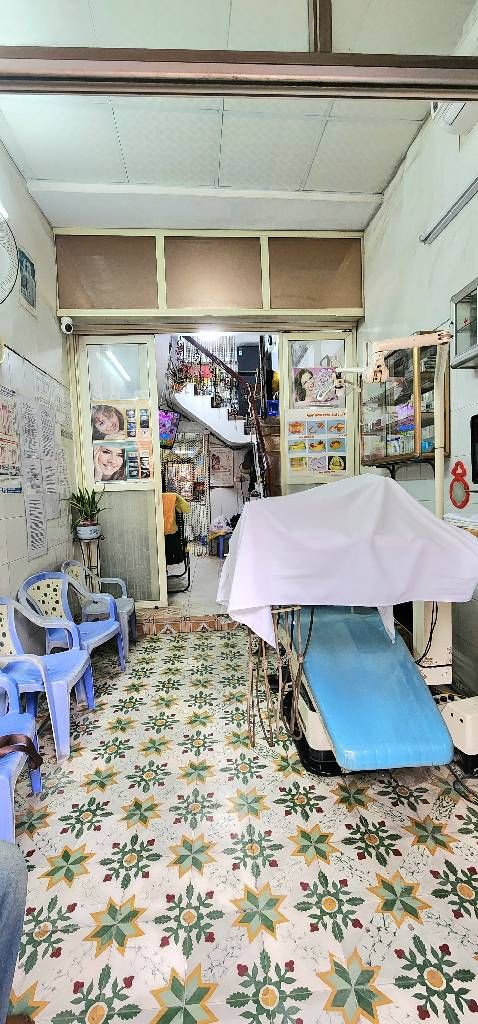 Bán nhà Trương Định - diện tích 28m2 4 tầng - Mặt phố lớn, kinh doanh sầm uất - giá 14 tỷ