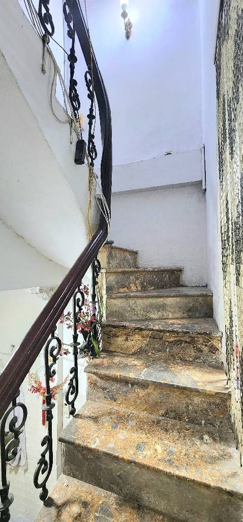 Bán nhà Trương Định - diện tích 28m2 4 tầng - Mặt phố lớn, kinh doanh sầm uất - giá 14 tỷ