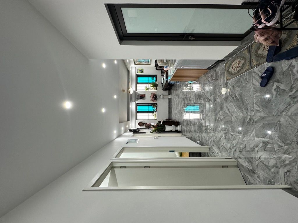 Bán nhà Đền Lừ 2 - diện tích 72.4m2 1 tầng - VIEW ĐẸP - giá 5,6 tỷ