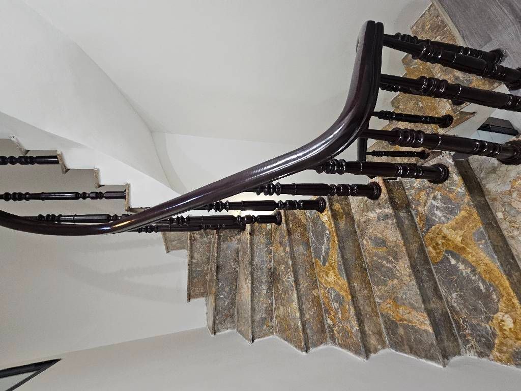 Bán nhà Hoàng Văn Thái - diện tích 40.2m2 4 tầng - Ô TÔ 7 CHỖ VÀO NHÀ - giá 14,8 tỷ