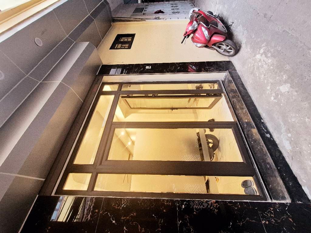 Bán nhà Võ Thị Sáu - diện tích 33m2 3 tầng - Ngõ thông, gần hồ - giá 7,95 tỷ