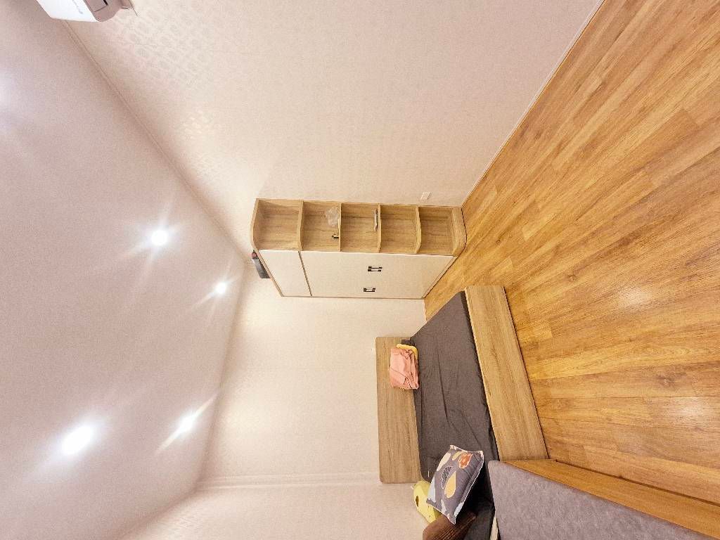 Bán nhà Võ Thị Sáu - diện tích 33m2 3 tầng - Ngõ thông, gần hồ - giá 7,95 tỷ