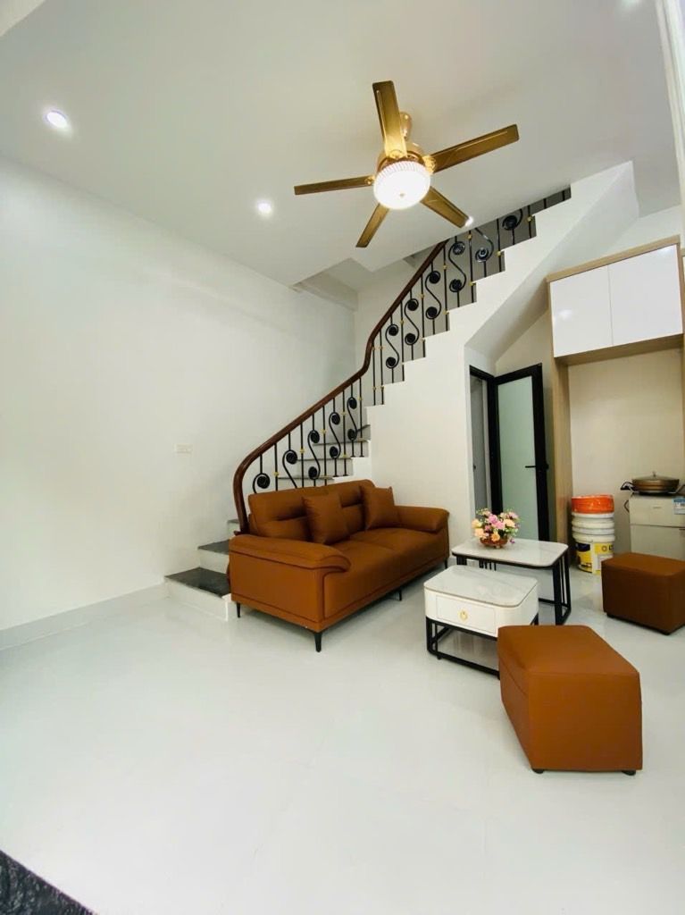 Bán nhà Hoàng Văn Thái - diện tích 20m2 4 tầng - Căn góc 2 mặt ngõ ô tô đỗ - giá 9,9 tỷ