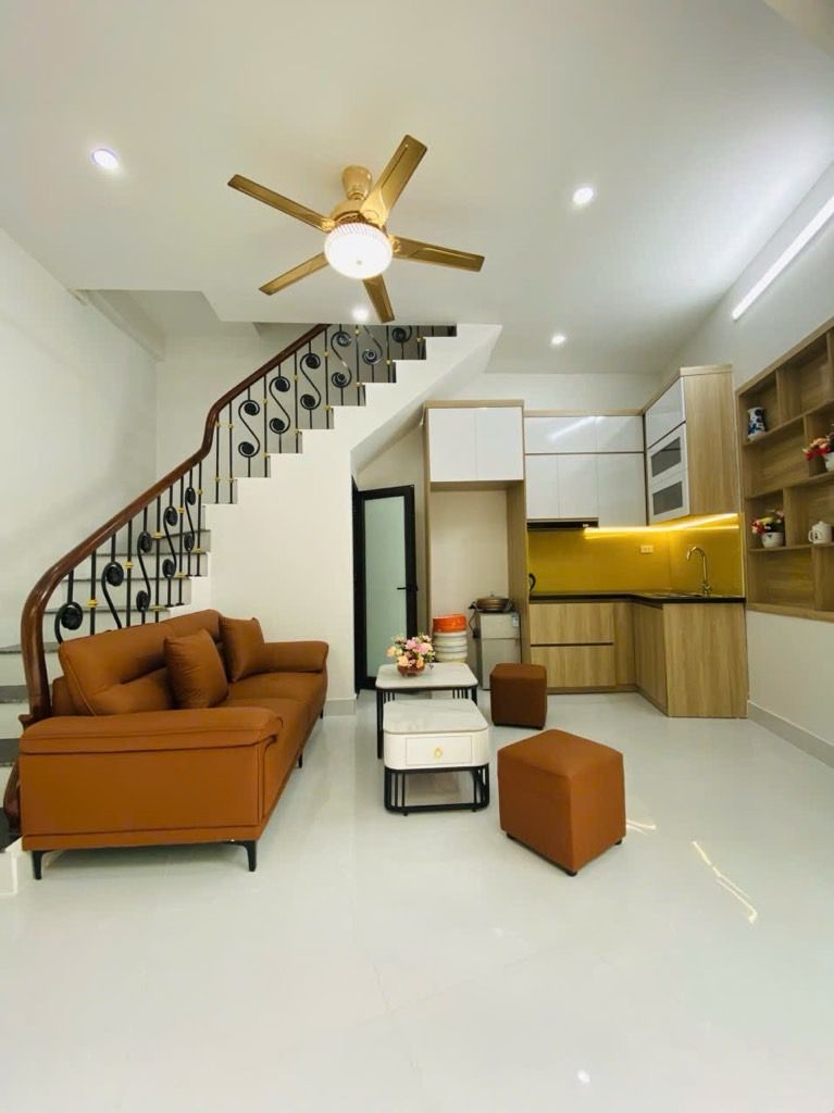 Bán nhà Hoàng Văn Thái - diện tích 20m2 4 tầng - Căn góc 2 mặt ngõ ô tô đỗ - giá 9,9 tỷ